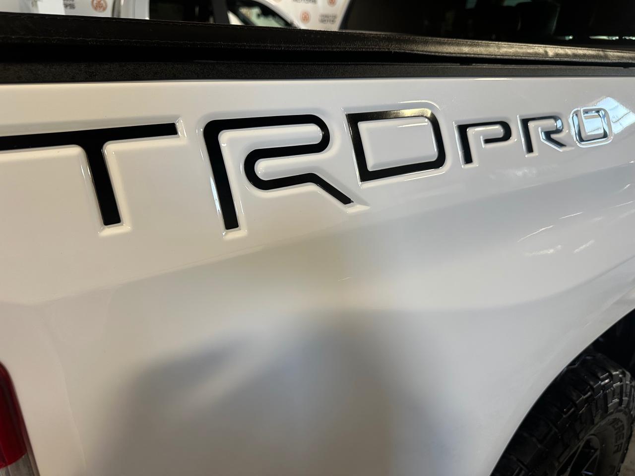 2019 Toyota Tundra TRD PRO | LEATHER | CREW MAX | 5.7L V8 - Photo #25