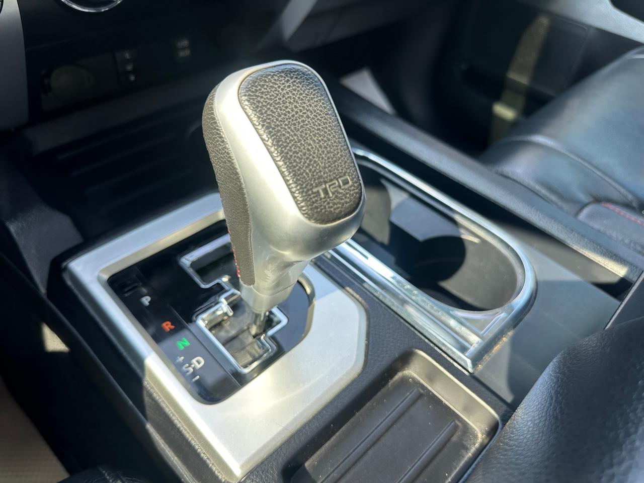 2019 Toyota Tundra TRD PRO | LEATHER | CREW MAX | 5.7L V8 - Photo #32