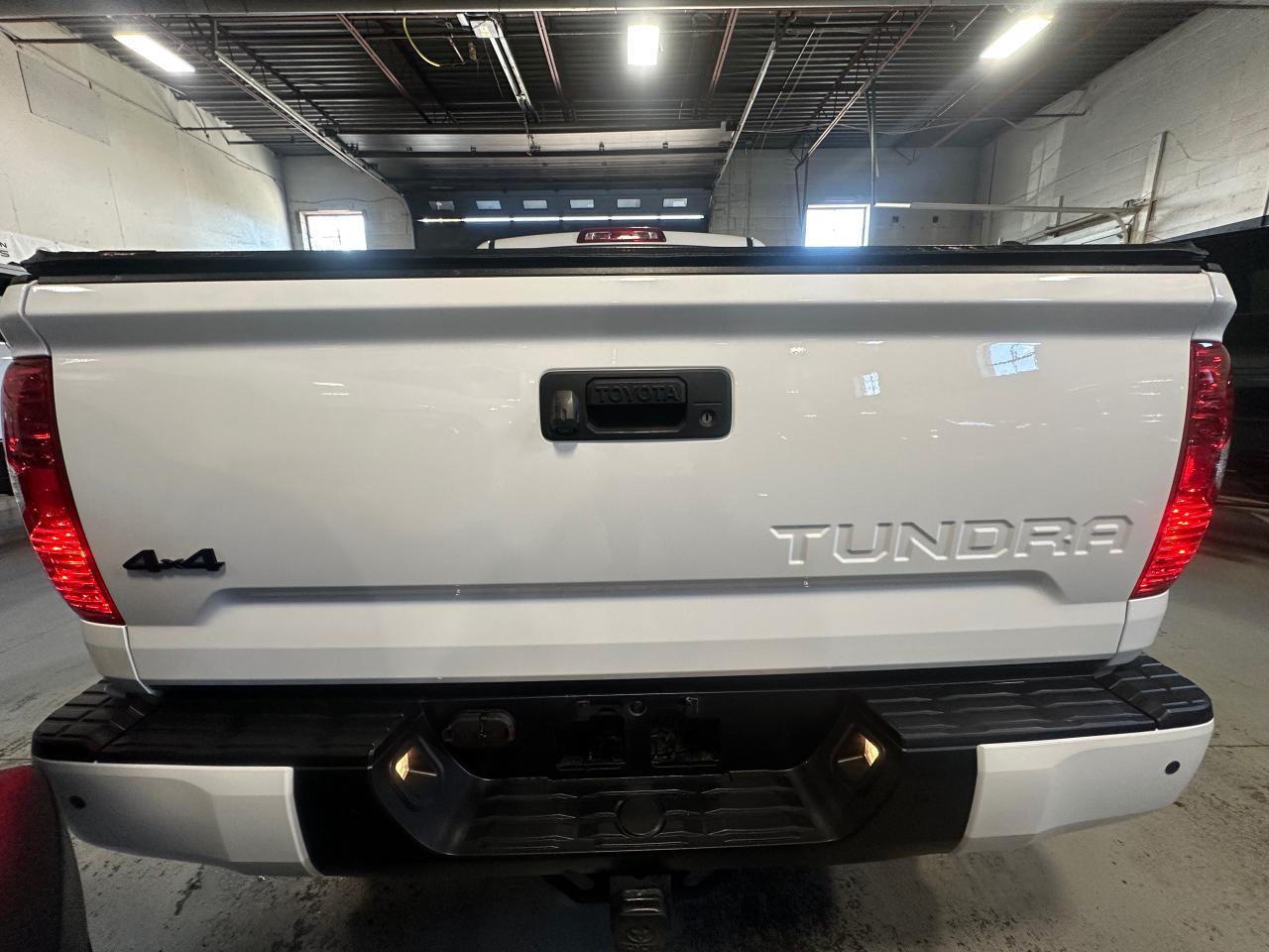 2019 Toyota Tundra TRD PRO | LEATHER | CREW MAX | 5.7L V8 - Photo #27