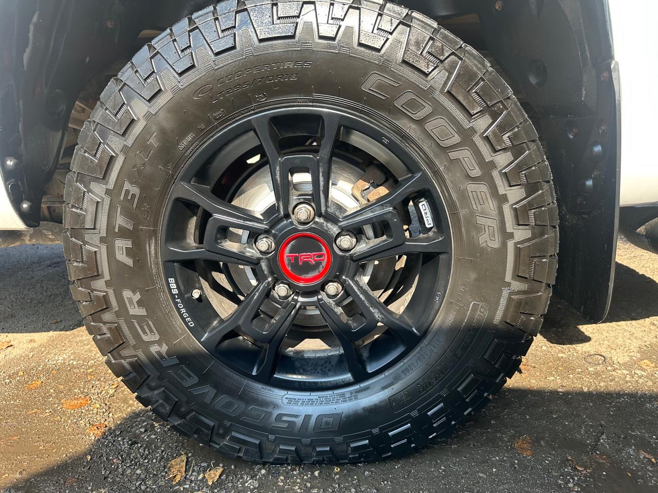 2019 Toyota Tundra TRD PRO | LEATHER | CREW MAX | 5.7L V8 - Photo #41