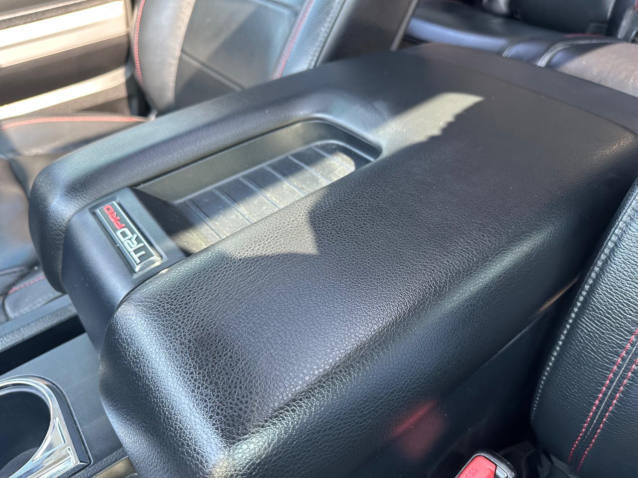 2019 Toyota Tundra TRD PRO | LEATHER | CREW MAX | 5.7L V8 - Photo #33