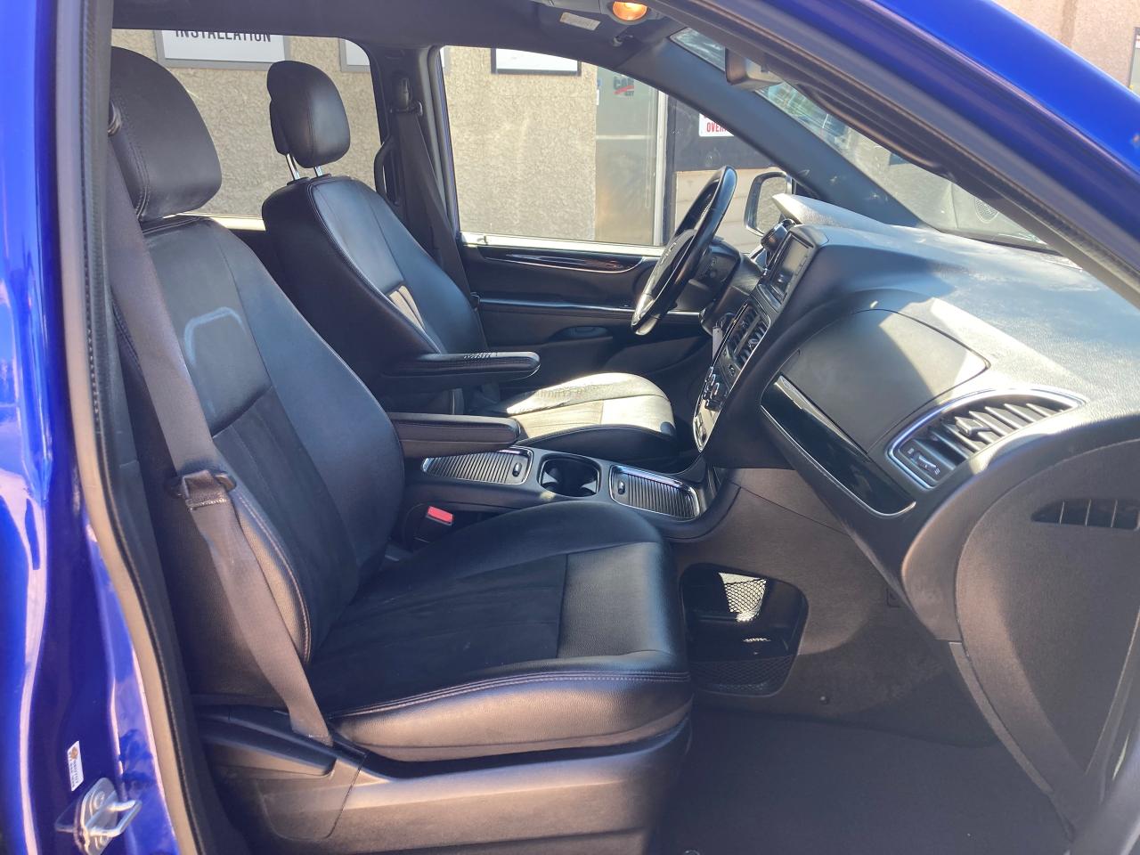 2020 Dodge Grand Caravan  - Photo #6