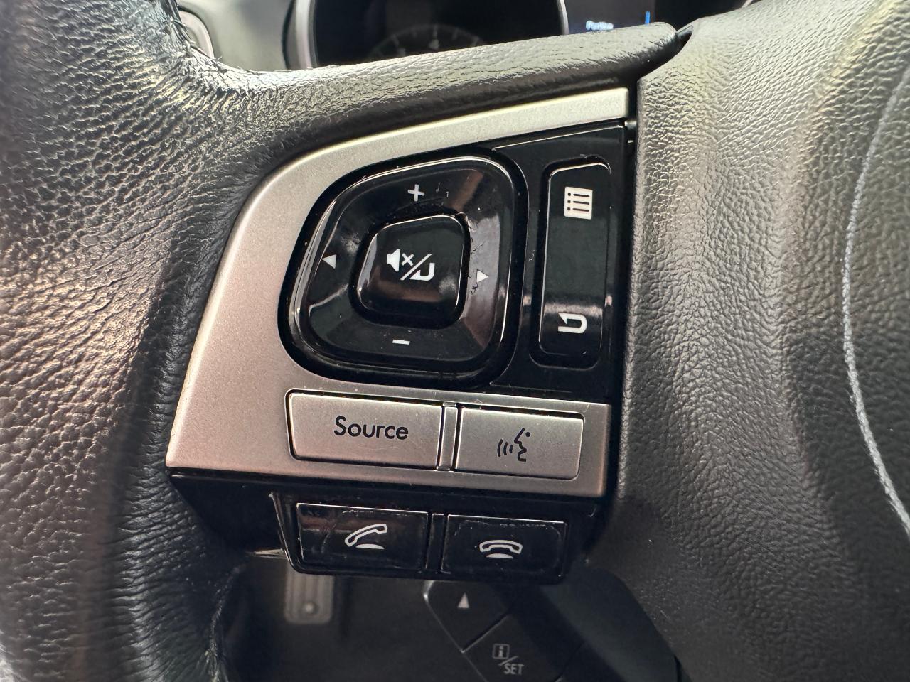 2017 Subaru Legacy 2.5i w/EYE SEIGHT+New Tires+Brakes+CLEAN CARFAX - Photo #43
