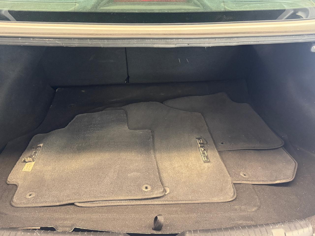 2018 Kia Forte LX+New Tires+Brakes+ApplePlay+A/C+CLEAN CARFAX - Photo #26