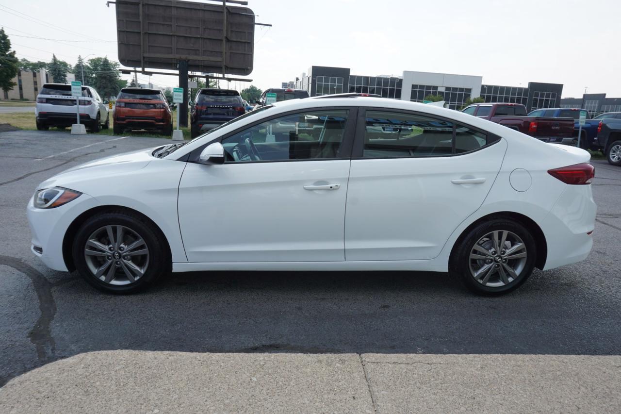 2018 Hyundai Elantra SE CERTIFIED CAMERA BLUETOOTH HEATED SEATS SUNROOF CRUISE ALLOYS - Photo #4