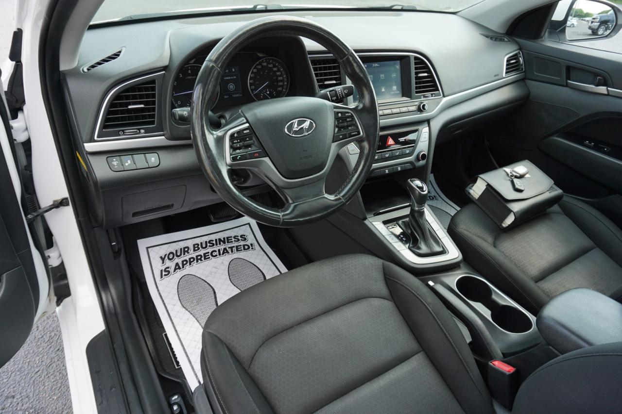 2018 Hyundai Elantra SE CERTIFIED CAMERA BLUETOOTH HEATED SEATS SUNROOF CRUISE ALLOYS - Photo #10