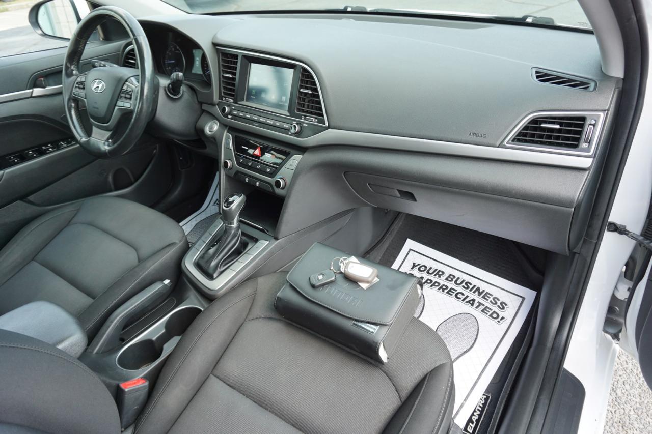 2018 Hyundai Elantra SE CERTIFIED CAMERA BLUETOOTH HEATED SEATS SUNROOF CRUISE ALLOYS - Photo #14