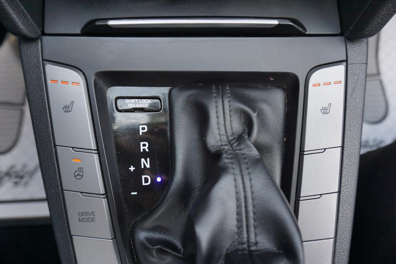 2018 Hyundai Elantra SE CERTIFIED CAMERA BLUETOOTH HEATED SEATS SUNROOF CRUISE ALLOYS - Photo #25