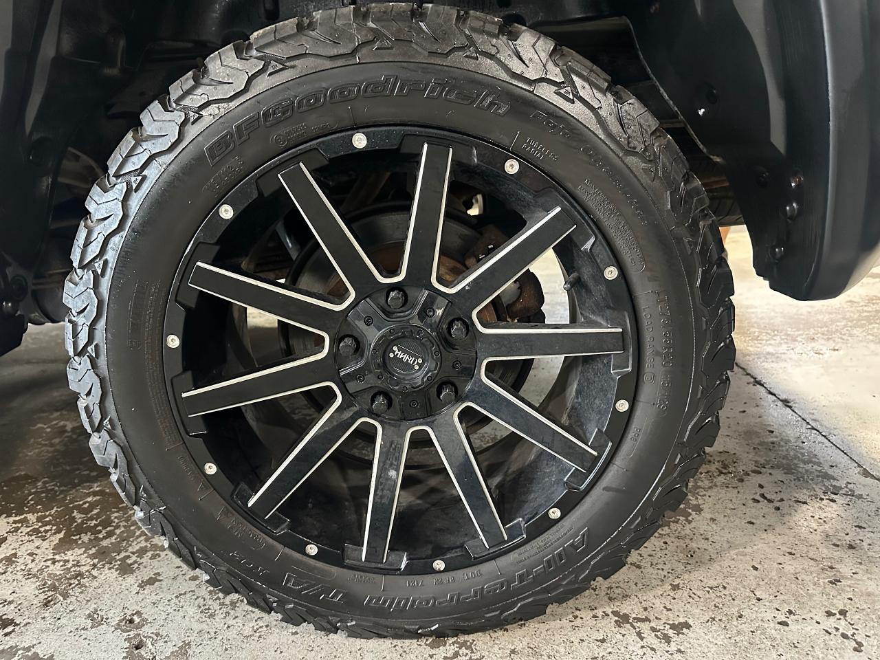 2017 Toyota Tundra LIMITED | CREW MAX | 5.7L V8 LEATHER | SUNROOF - Photo #23