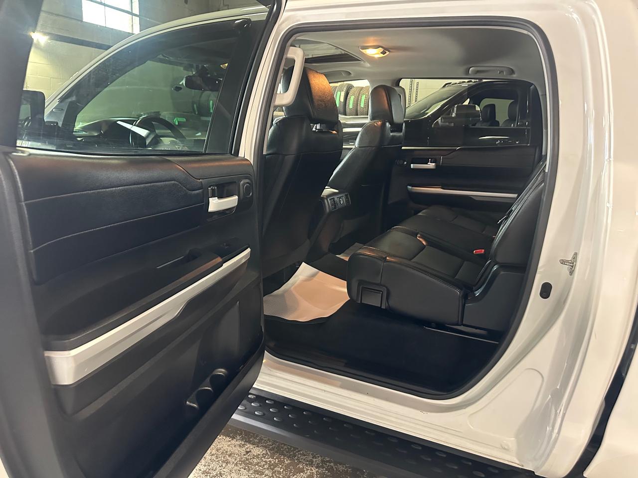 2017 Toyota Tundra LIMITED | CREW MAX | 5.7L V8 LEATHER | SUNROOF - Photo #25