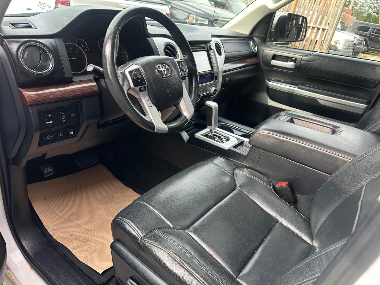 2017 Toyota Tundra LIMITED | CREW MAX | 5.7L V8 LEATHER | SUNROOF - Photo #45