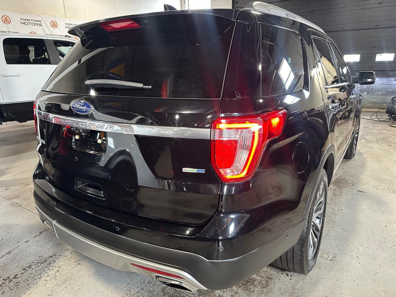 2016 Ford Explorer 4WD 4DR PLATINUM - Photo #16