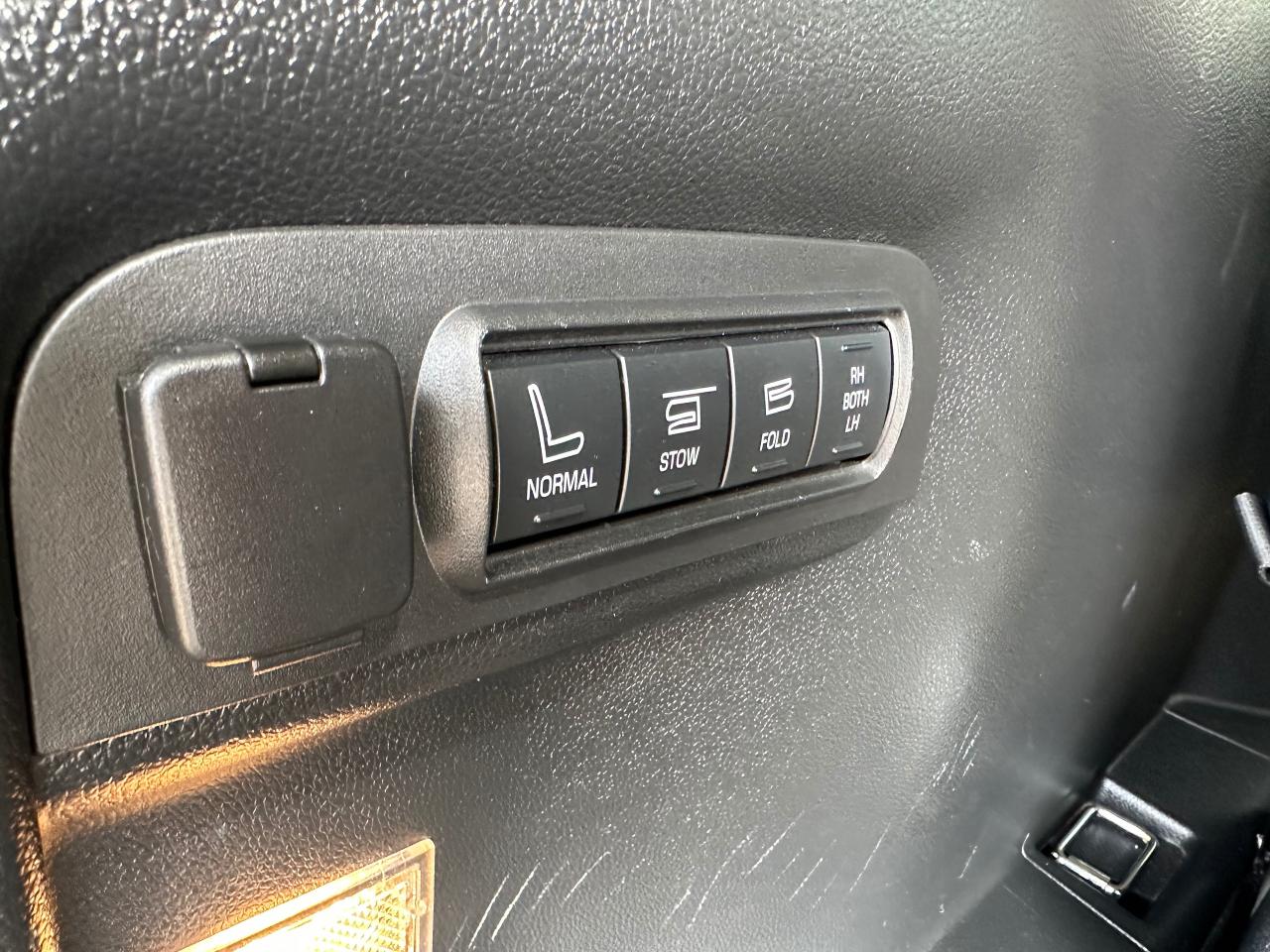 2016 Ford Explorer 4WD 4DR PLATINUM - Photo #41