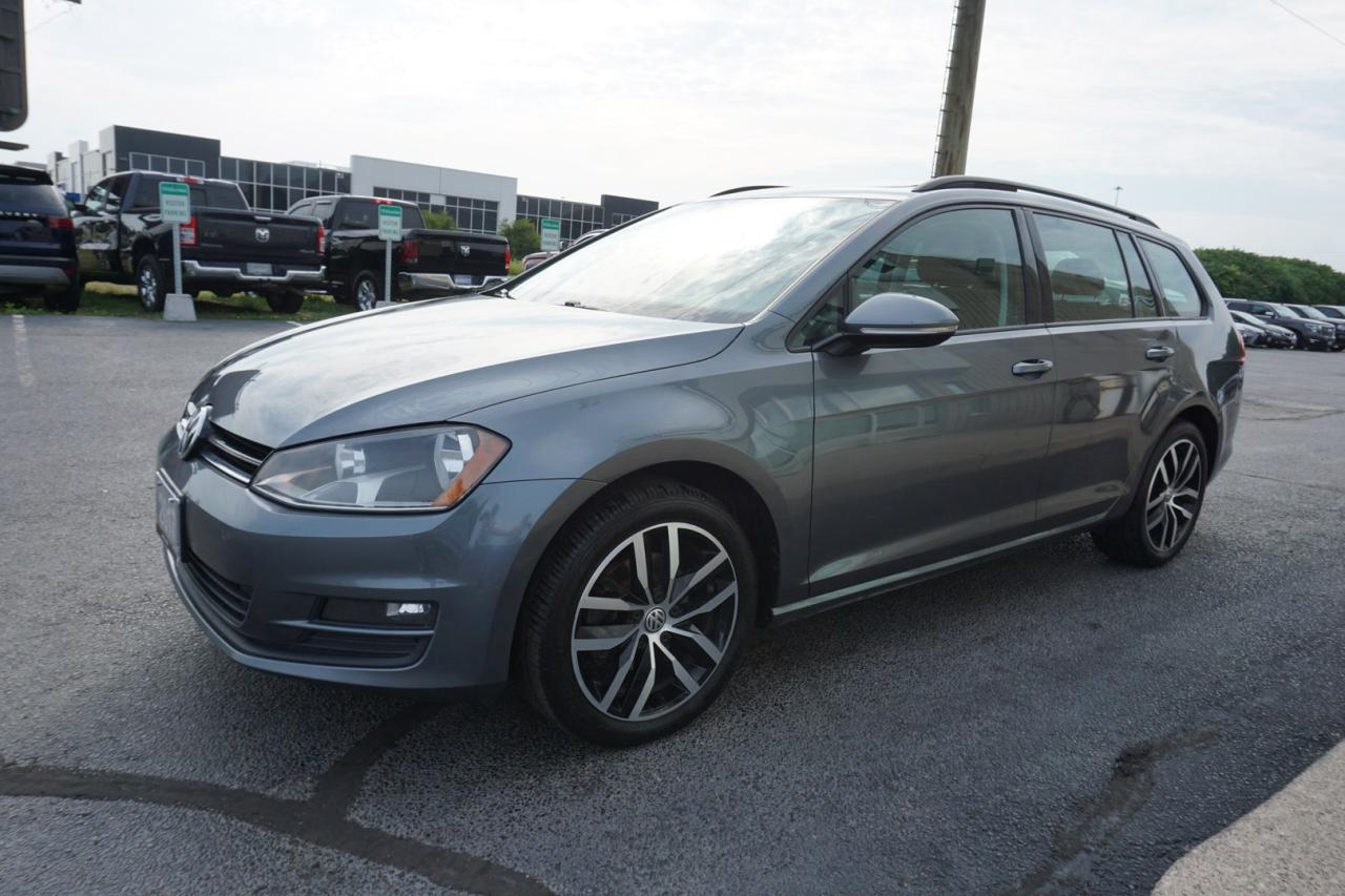 2017 Volkswagen Golf Sportwagen TSI S AWD CERTIFIED *1 OWNER*ACCIDENT FREE* CAMERA BLUETOOTH LEATHER HEATED SEATS PANO ROOF CRUISE ALLOYS - Photo #3