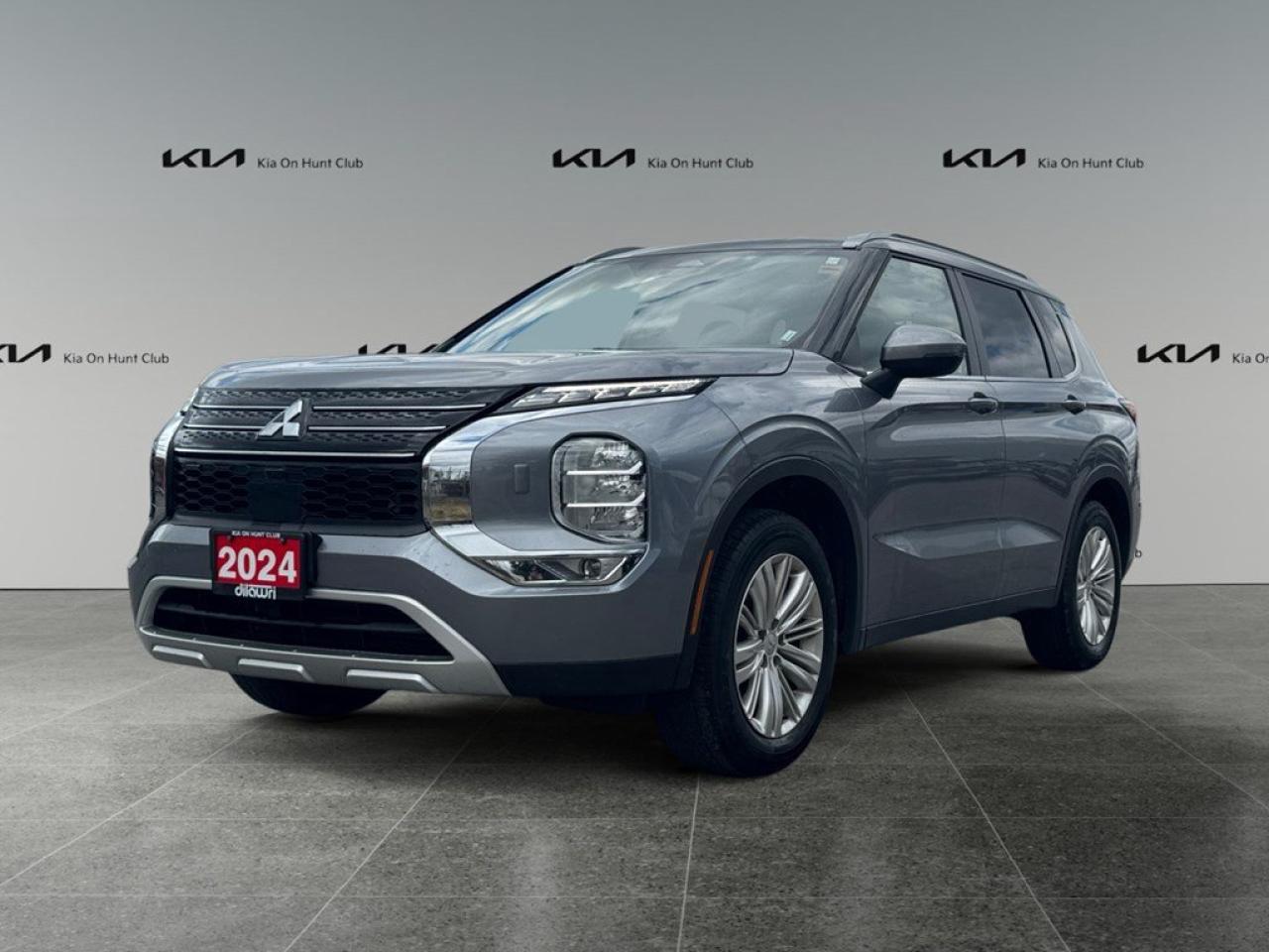 Used 2024 Mitsubishi Outlander SE S-AWC for sale in Nepean, ON