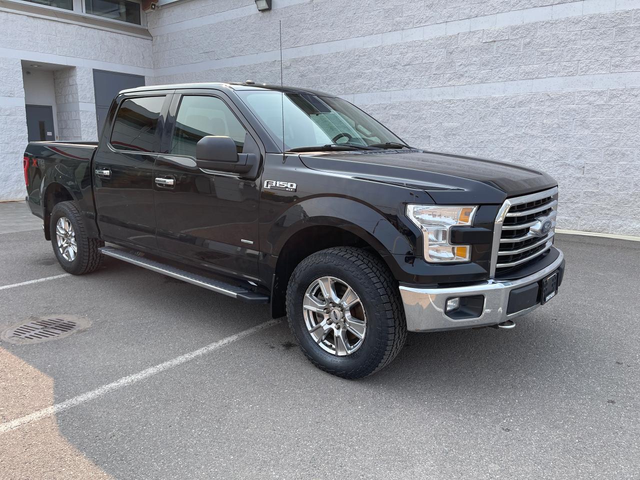 2016 Ford F-150 XLT Photo