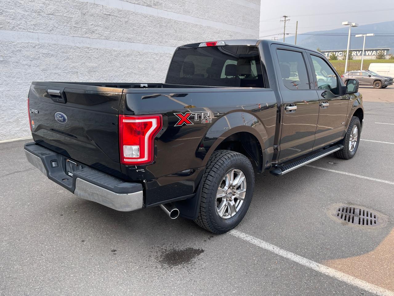 2016 Ford F-150 XLT Photo