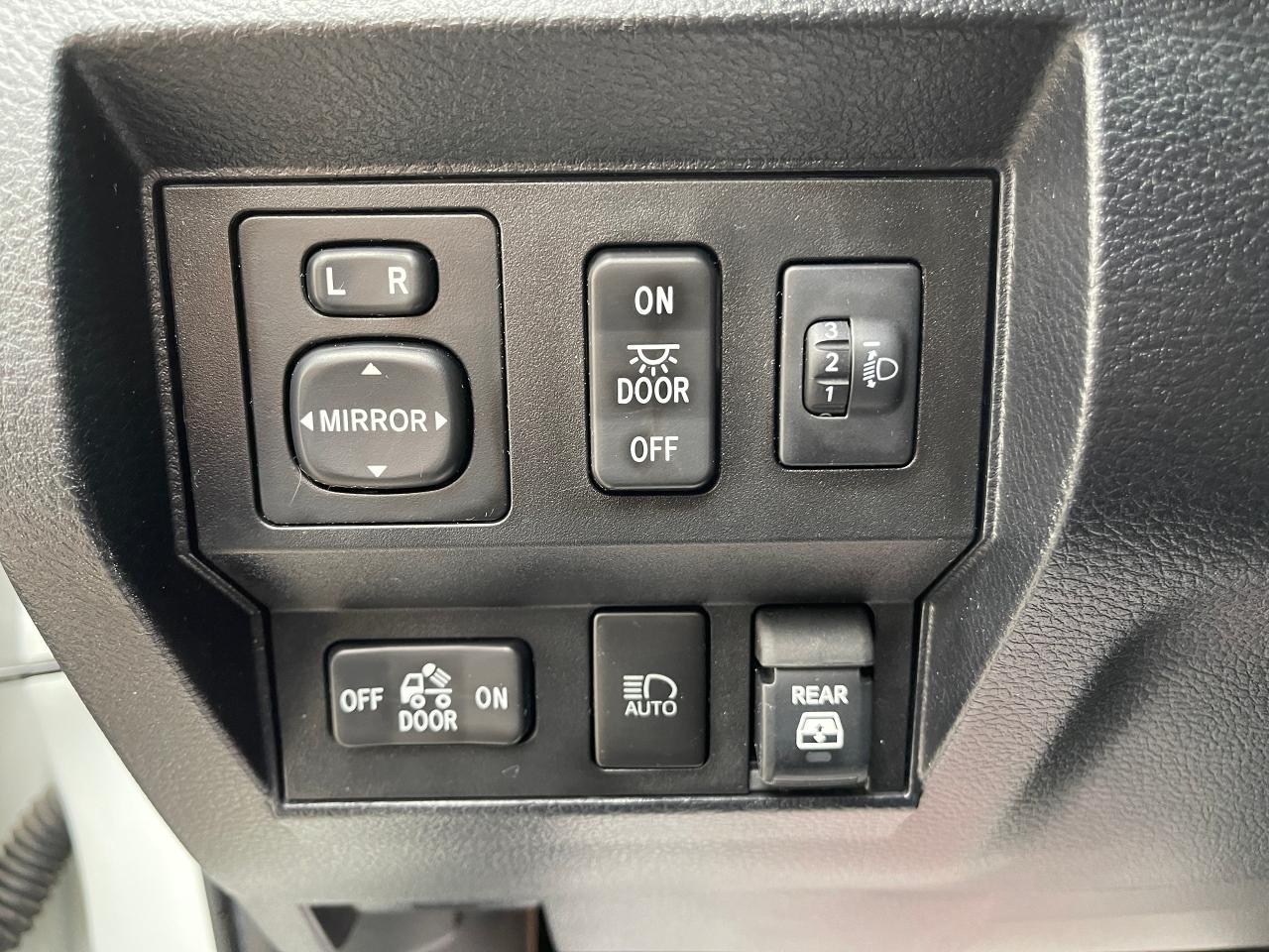 2020 Toyota Tundra TRD OFF ROAD Photo