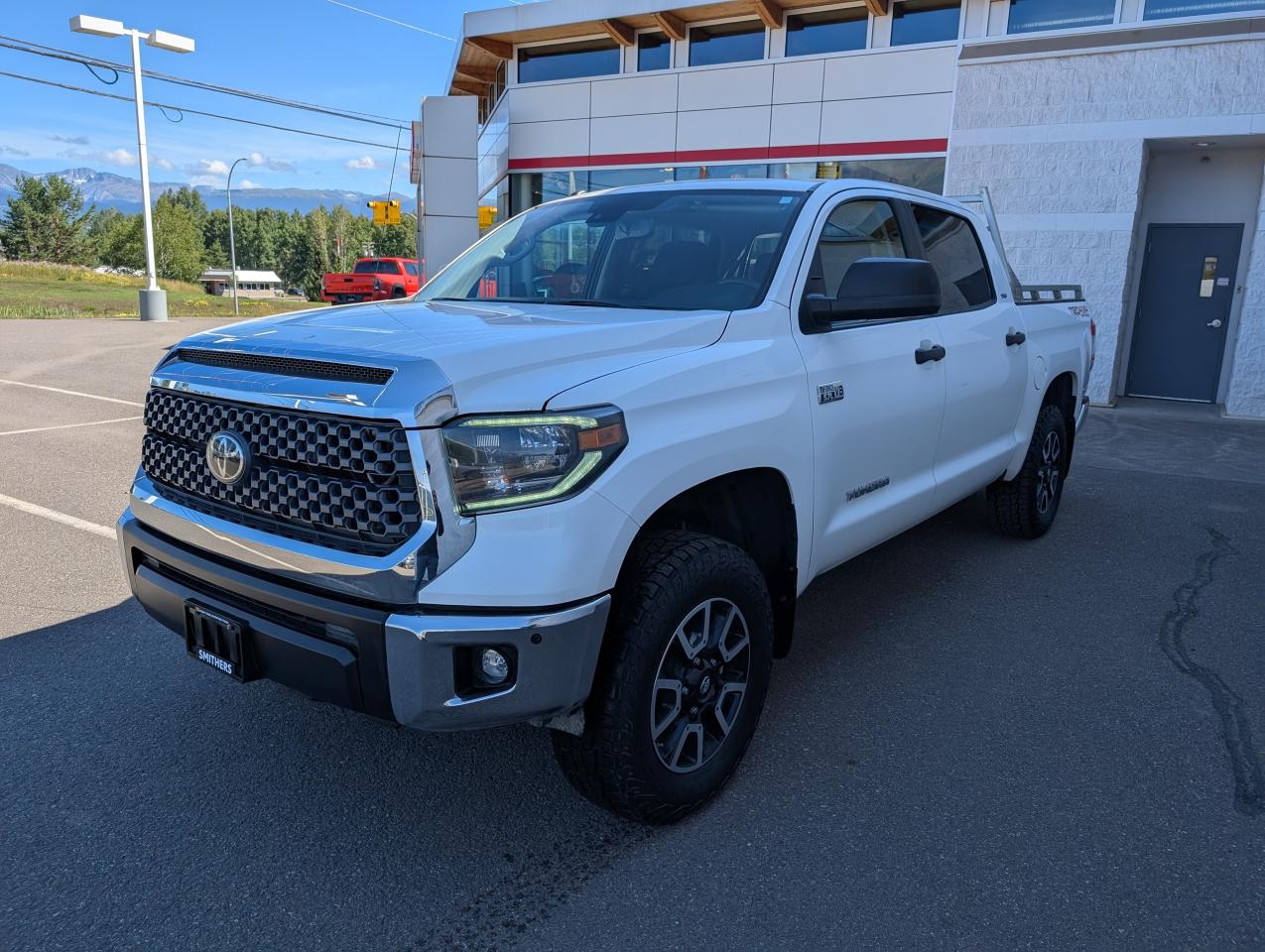 2019 Toyota Tundra TRD OFF ROAD Photo2