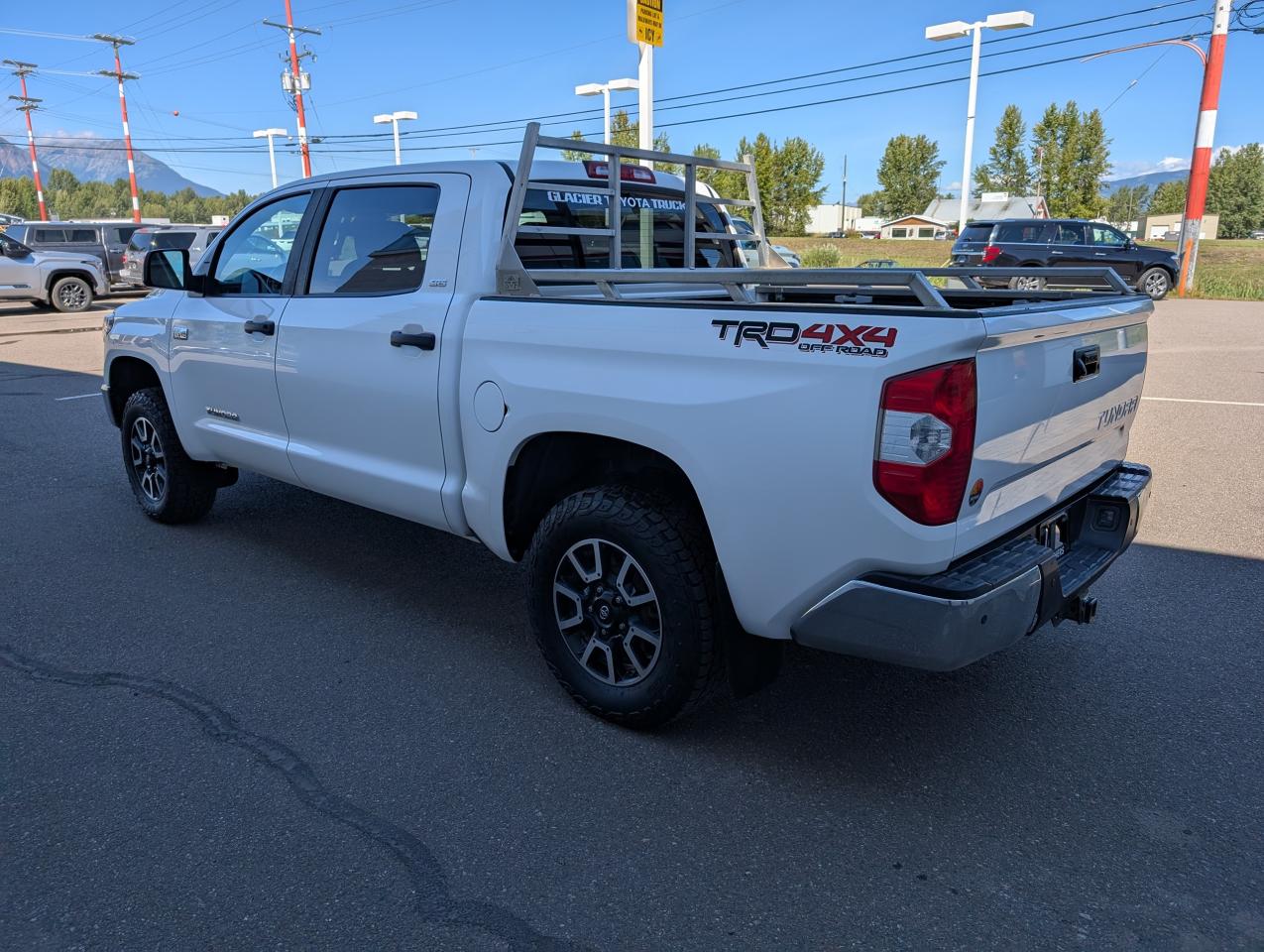 2019 Toyota Tundra TRD OFF ROAD Photo4