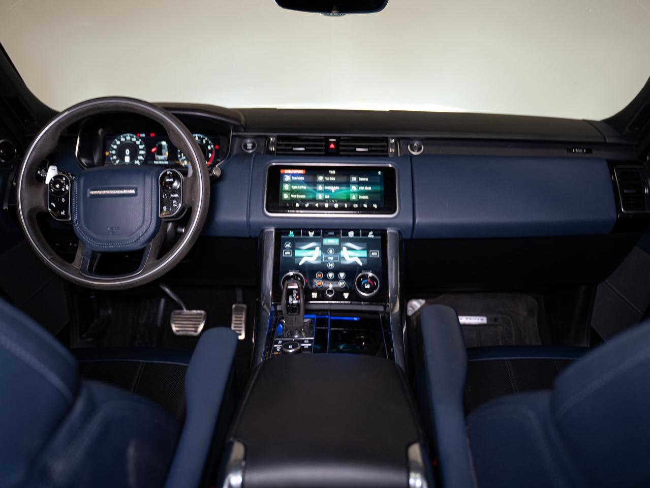 2022 Land Rover Range Rover Sport MHEV | HST | REAR ENTERTAINMENT | CARBON FIBRE PKG Photo