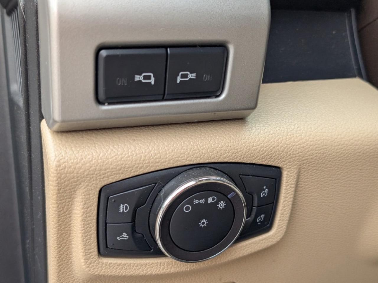 2018 Ford F-150 Lariat  **24 SERVICE RECORDS** Photo