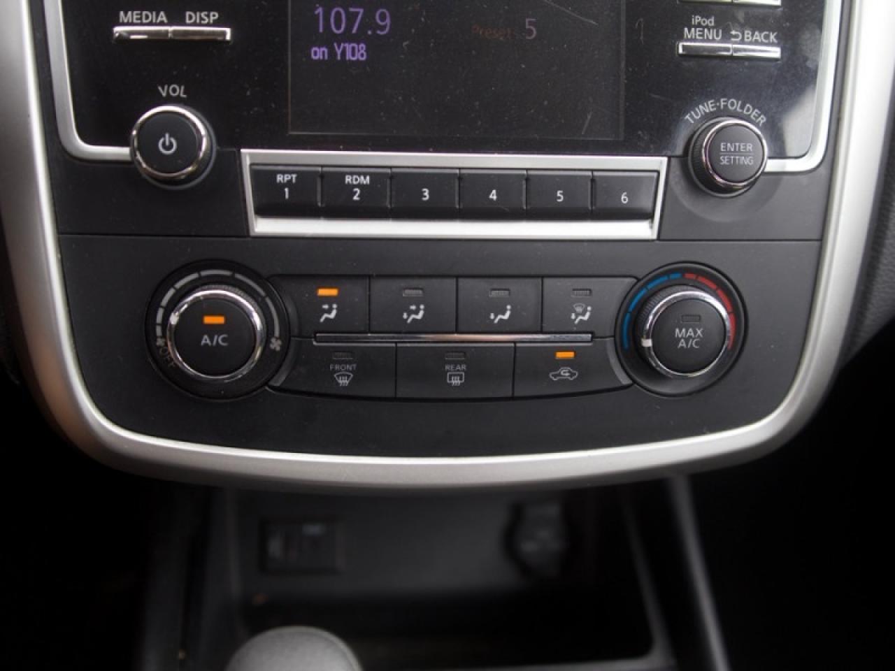 2018 Nissan Altima S  **CAM - BLUETOOTH - HTD SEATS** Photo