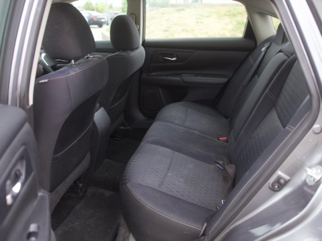 2018 Nissan Altima S  **CAM - BLUETOOTH - HTD SEATS** Photo