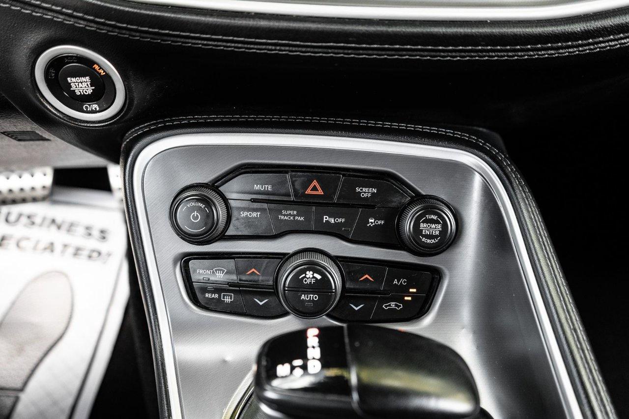 2021 Dodge Challenger GT AWD Photo