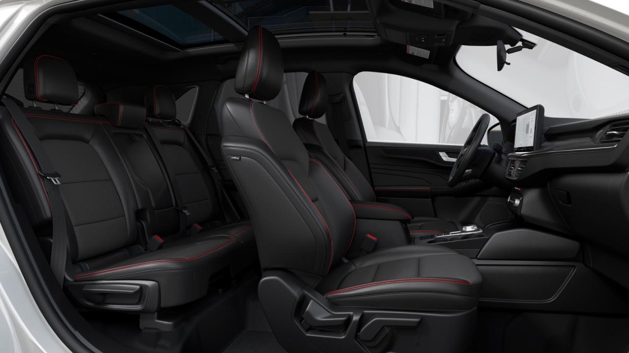2025 Ford Escape ST-Line Photo5