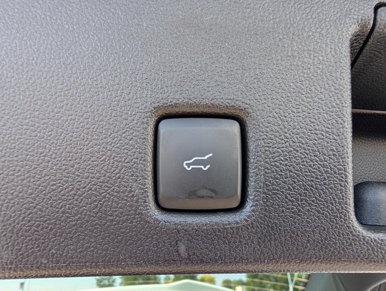 2025 Ford Escape ST-Line Photo5