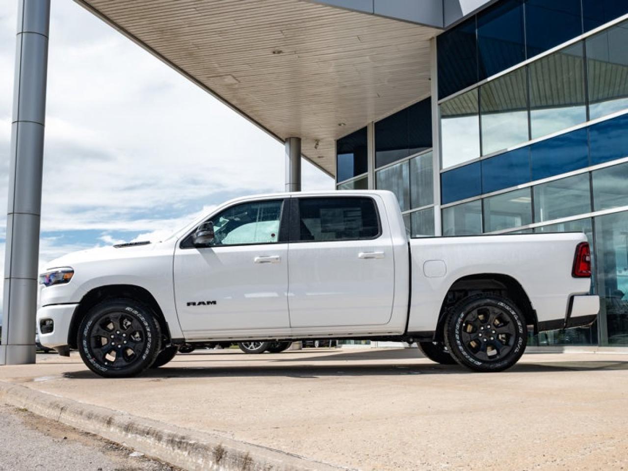 2025 RAM 1500 SPORT Photo