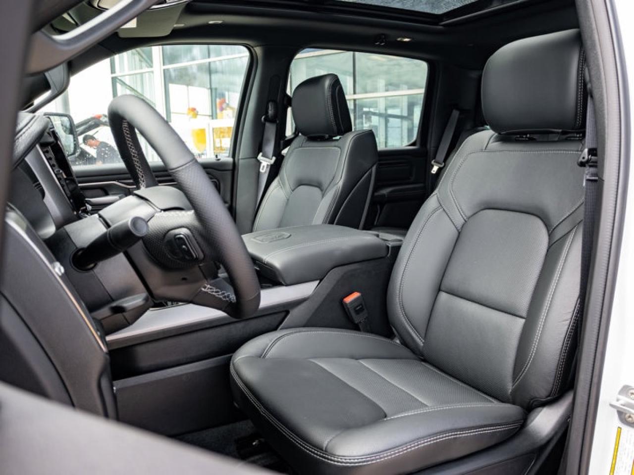 2025 RAM 1500 SPORT Photo