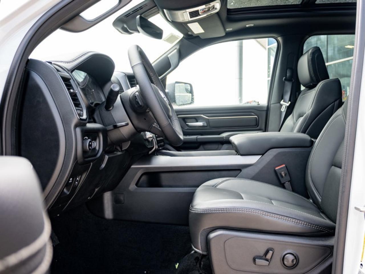 2025 RAM 1500 SPORT Photo