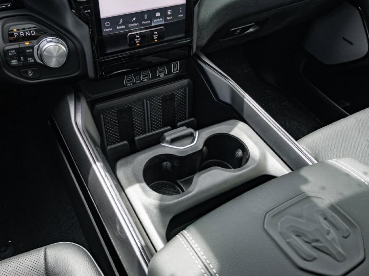 2025 RAM 1500 SPORT Photo