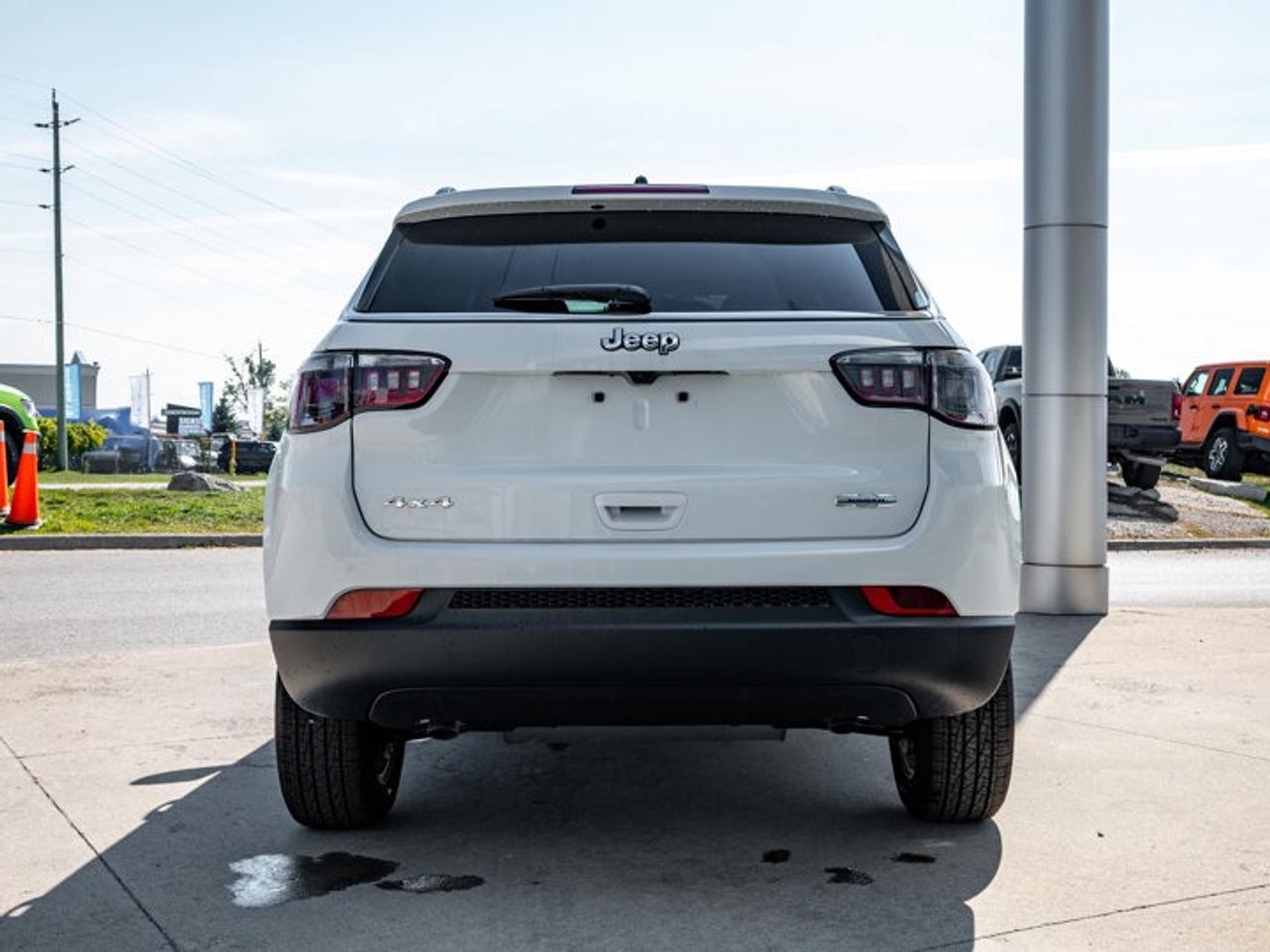 2026 Jeep Compass NORTH Photo