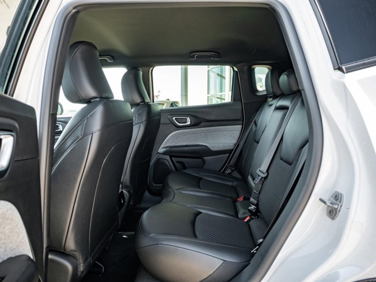 2026 Jeep Compass NORTH Photo