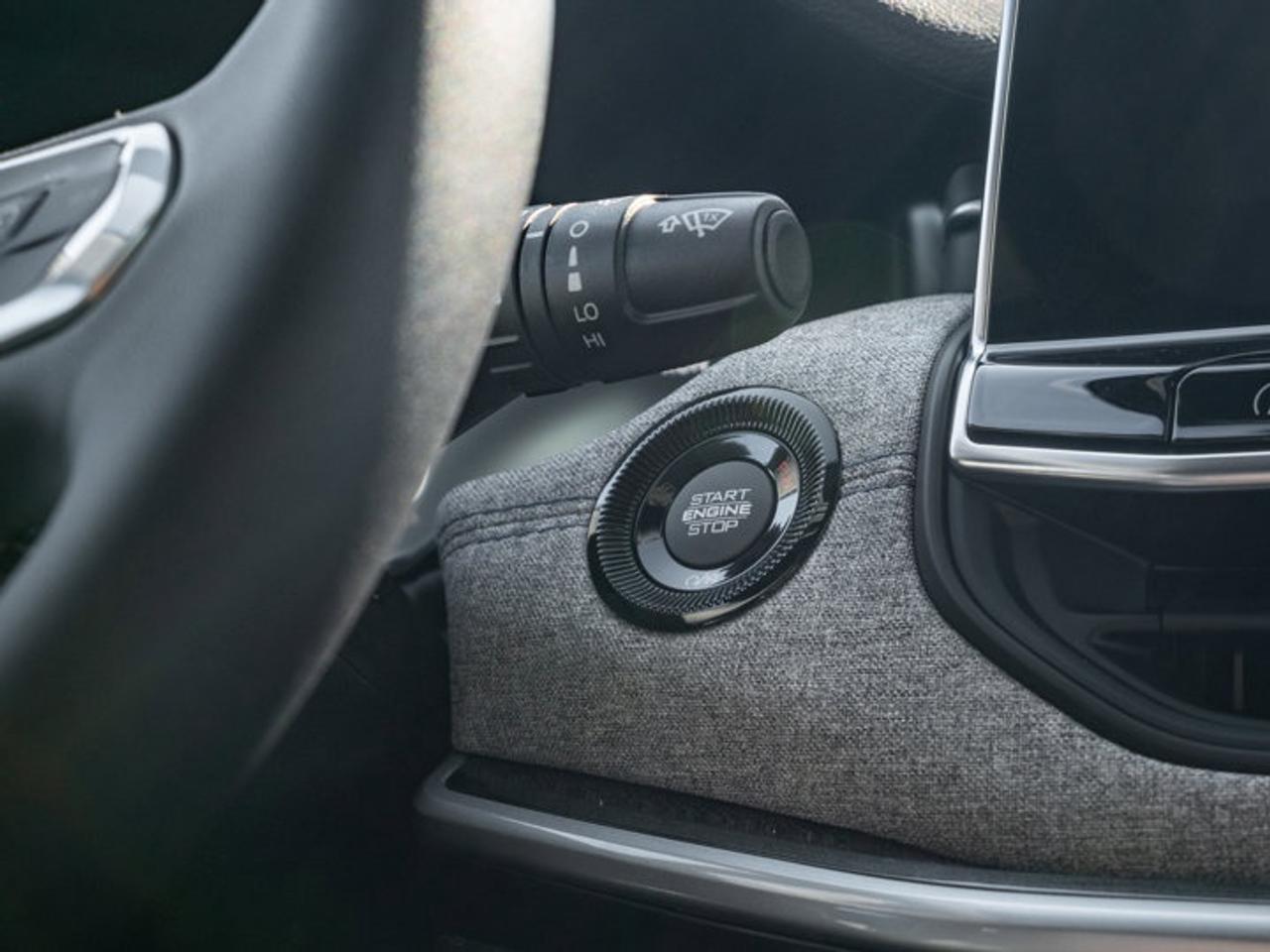 2026 Jeep Compass NORTH Photo