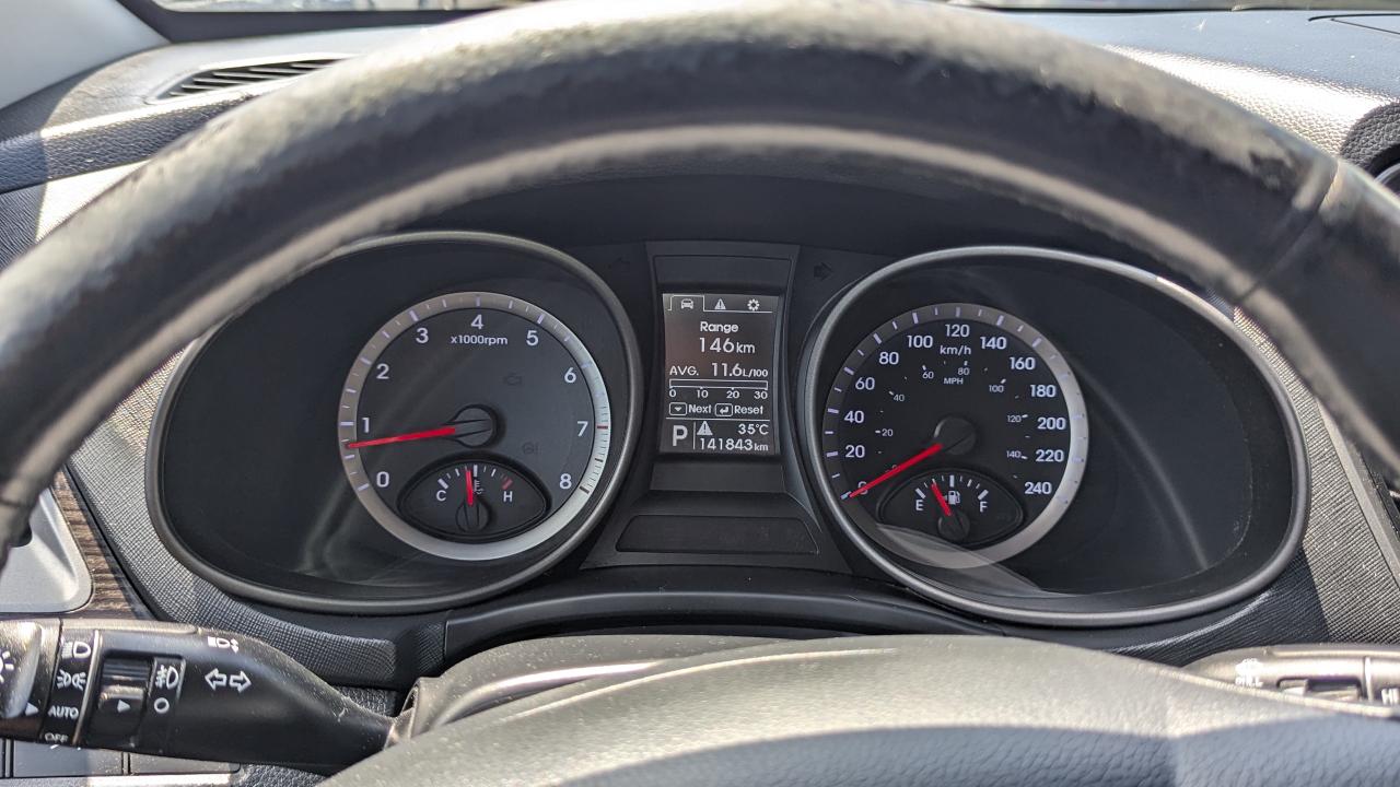 2015 Hyundai Santa Fe Sport FWD 4DR 2.4L PREMIUM - Photo #11