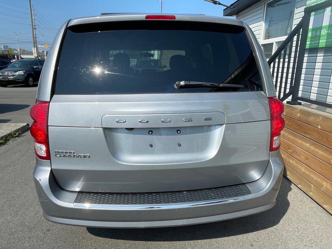 2013 Dodge Grand Caravan 4dr Wgn SXT - Photo #6