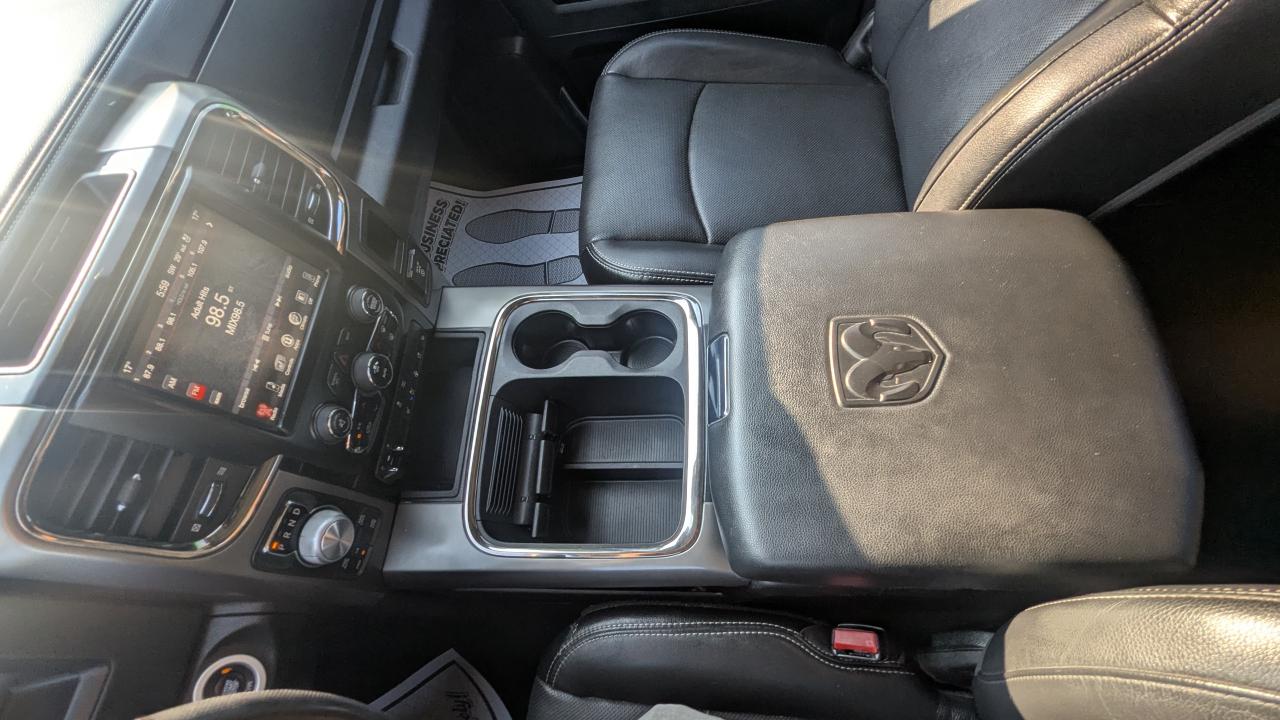 2017 RAM 1500 4WD Crew Cab 149 Sport - Photo #16
