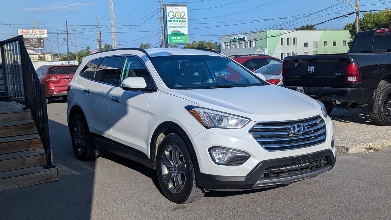 2016 Hyundai Santa Fe XL FWD 4dr 3.3L Auto - Photo #3