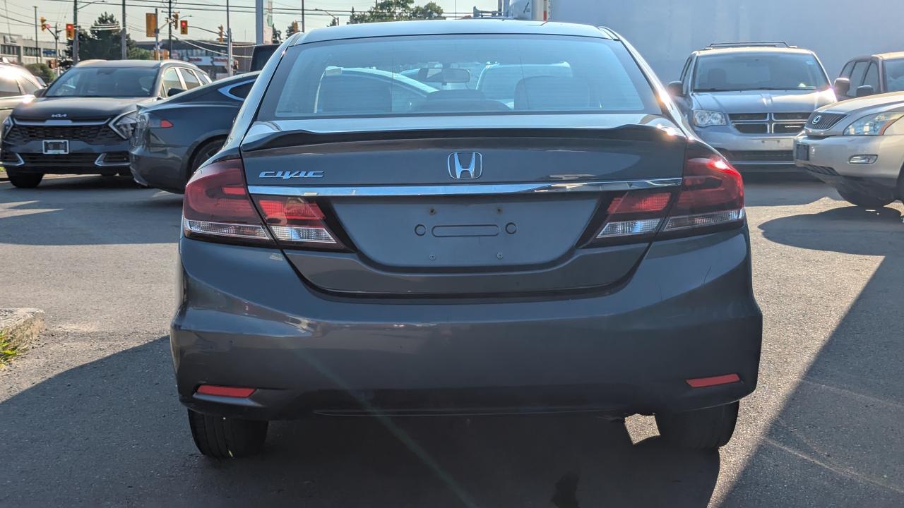 2013 Honda Civic 4dr Auto LX - Photo #5