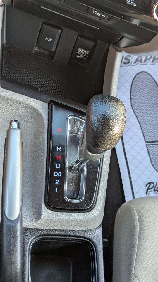 2013 Honda Civic 4dr Auto LX - Photo #14