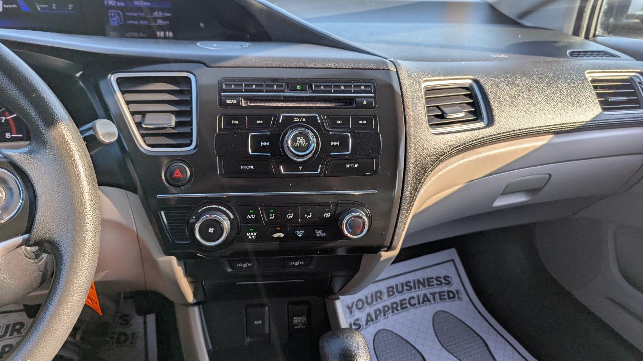 2013 Honda Civic 4dr Auto LX - Photo #15