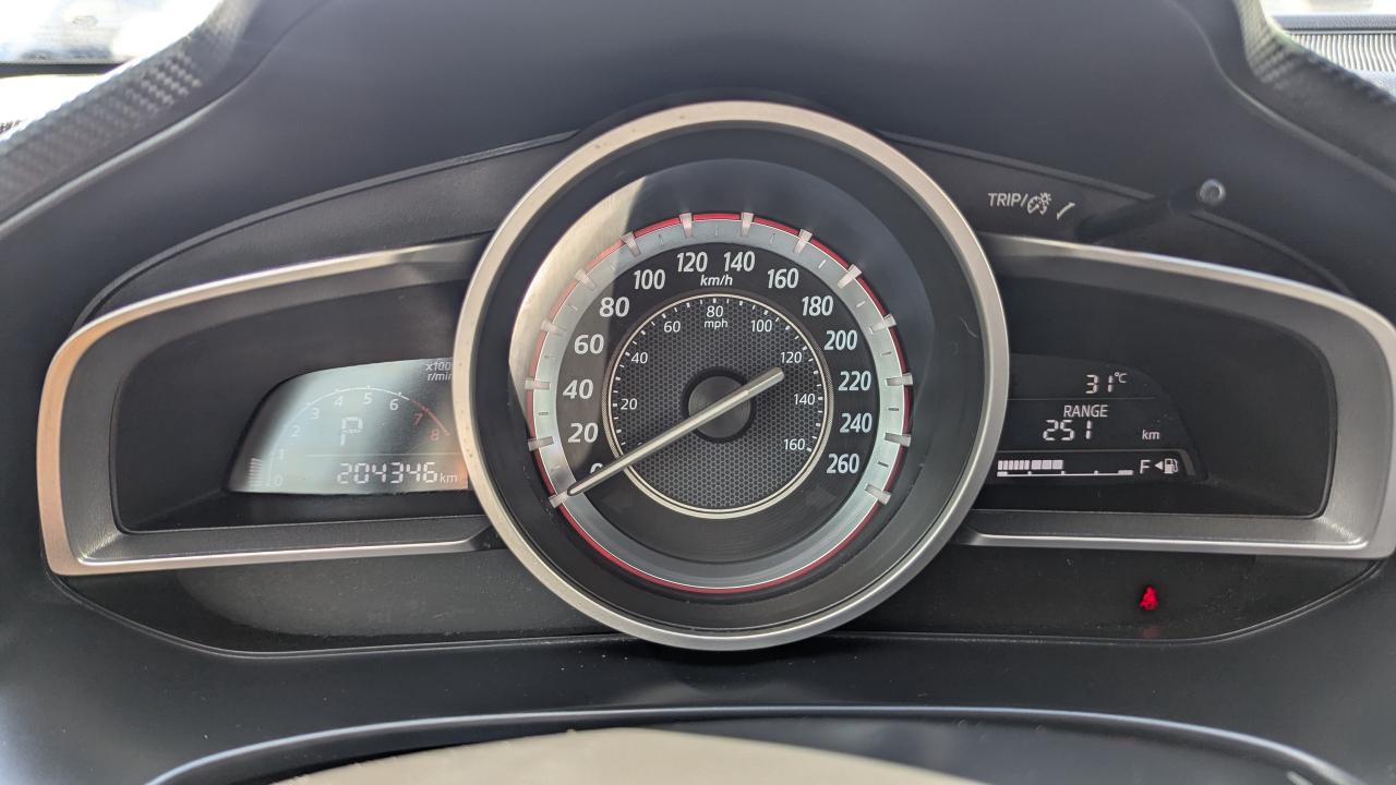 2014 Mazda MAZDA3 Hatchback 5dr HB Man i Touring - Photo #11