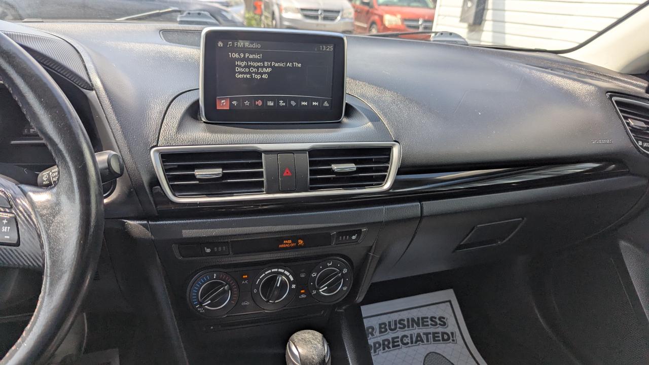 2014 Mazda MAZDA3 Hatchback 5dr HB Man i Touring - Photo #17