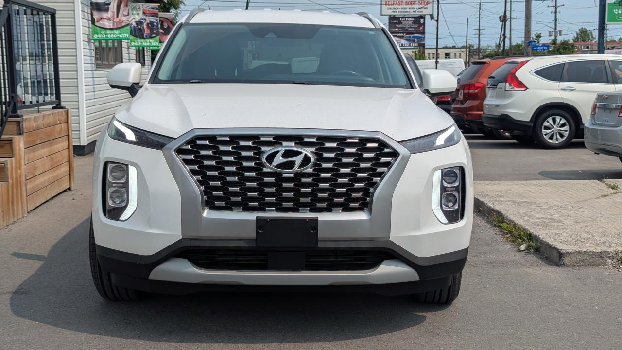 2020 Hyundai PALISADE Essential 8-Passenger FWD - Photo #2