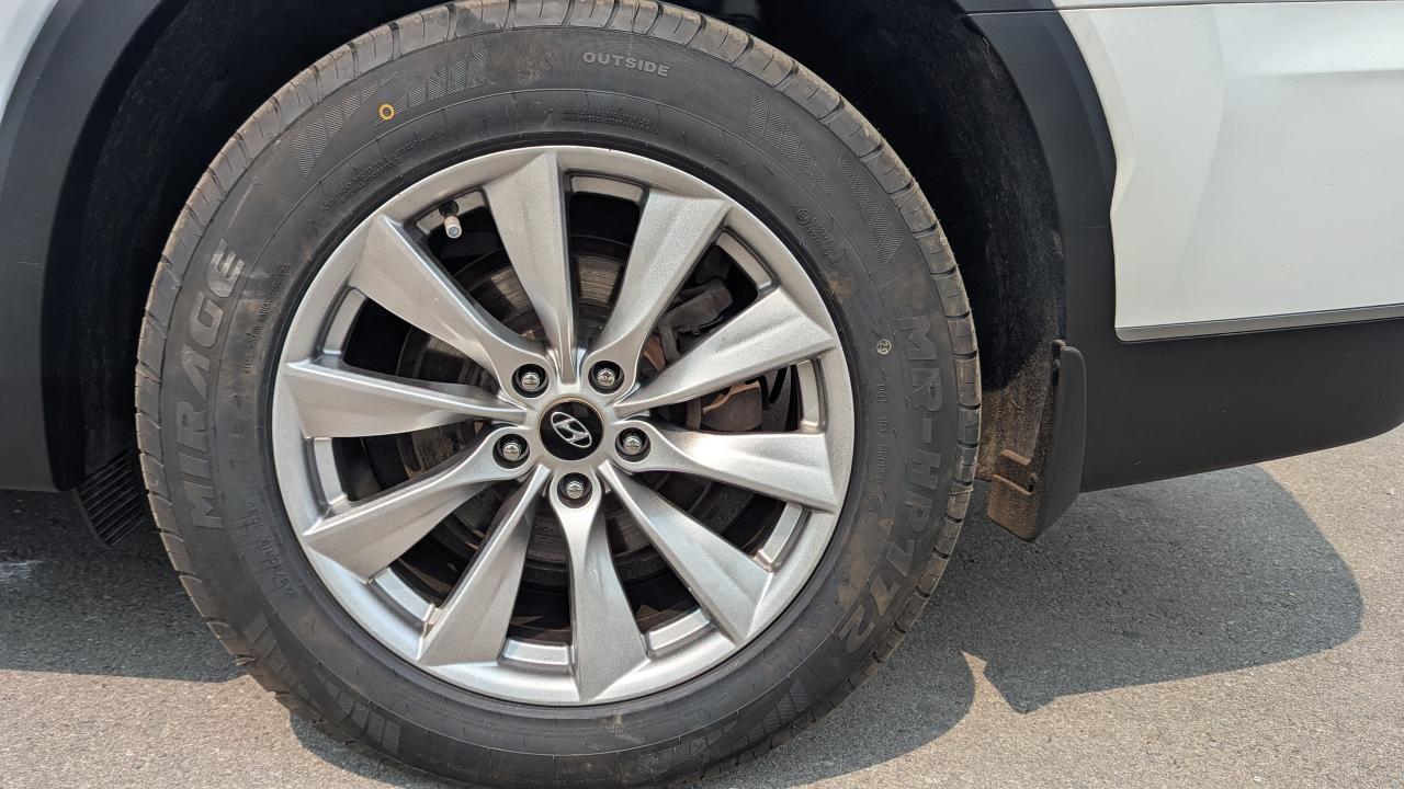 2020 Hyundai PALISADE Essential 8-Passenger FWD - Photo #6