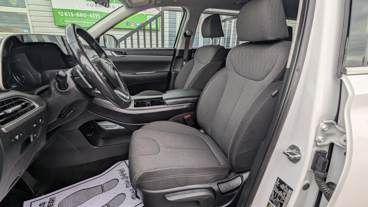 2020 Hyundai PALISADE Essential 8-Passenger FWD - Photo #8